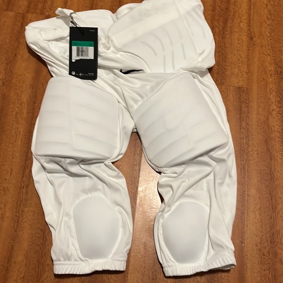 Football pants - Picture 3 of 3